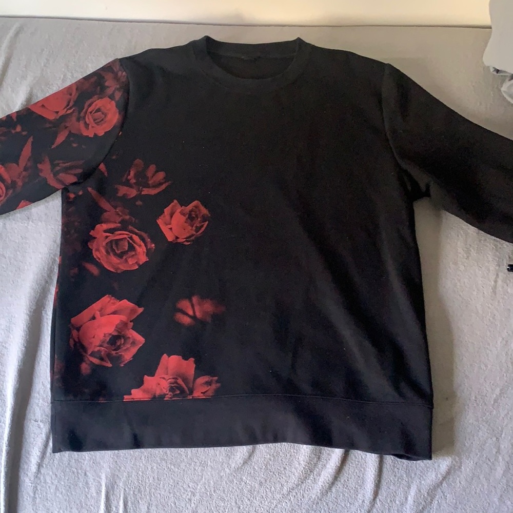 H&M Black sweatshirt